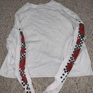 Long sleeved cropped shirt